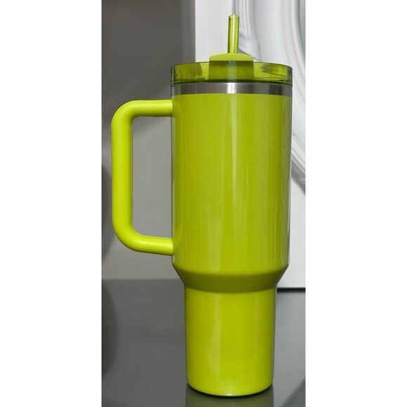 Stanley x Starbucks SUMMER 2024 LIME GREEN 40oz Tumbler - Picture 2 of 4